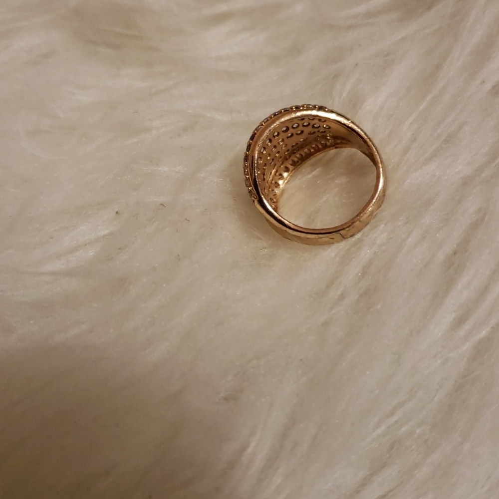 Gold ring - Picture 2 of 4